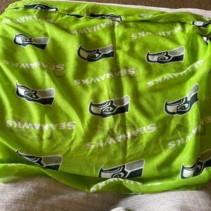 Seattle Seahawks Green Infinity Scarf - 12-Man Support